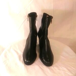 Like New Michael Kors Black Leather Booties.